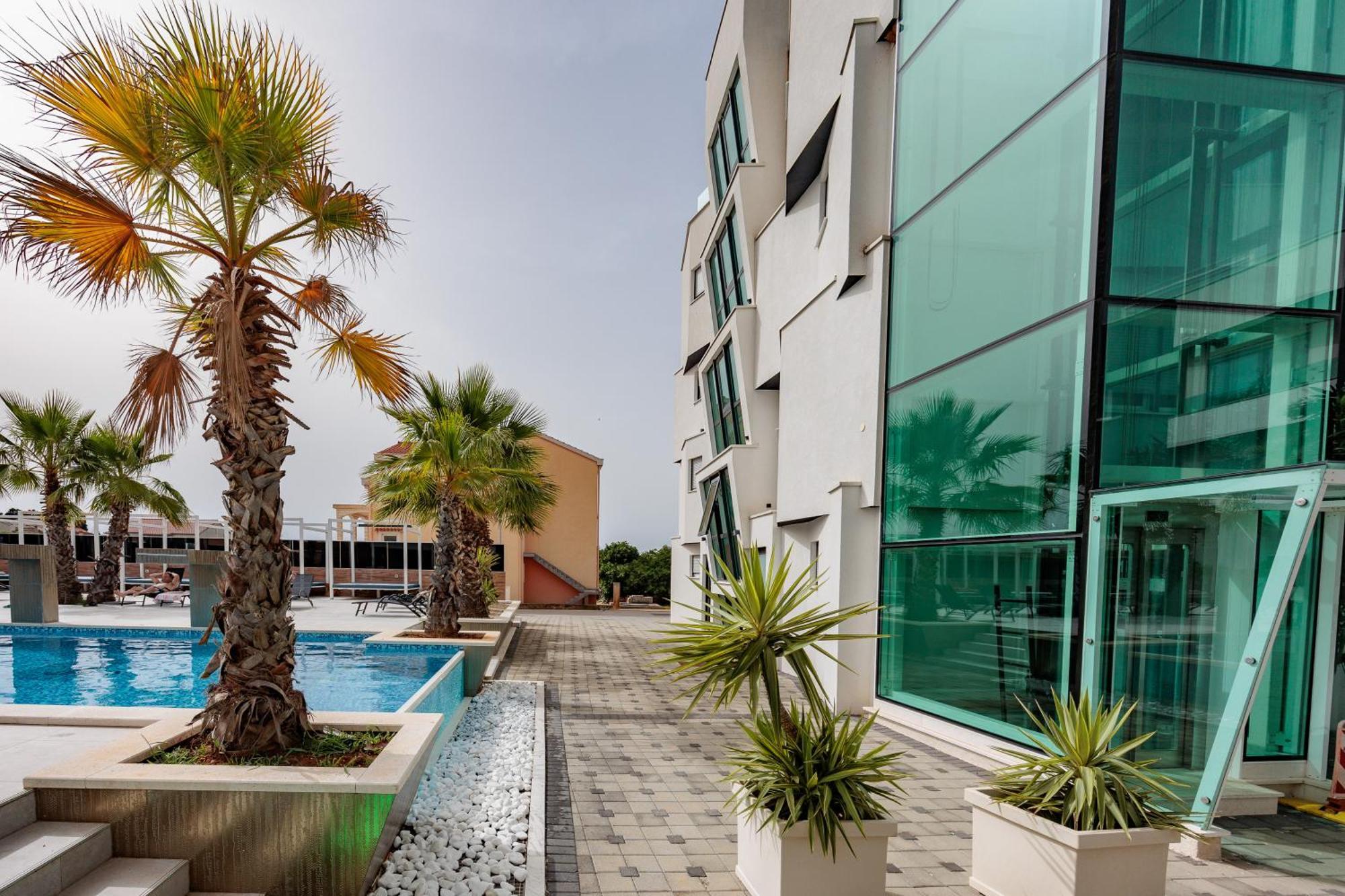Boutique Residence Cosmopolis 1 Bibinje Exterior foto