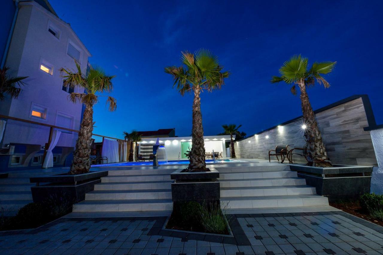 Boutique Residence Cosmopolis 1 Bibinje Exterior foto
