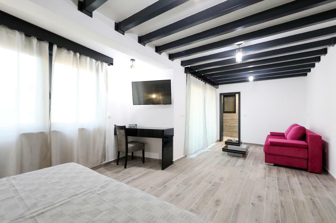 Boutique Residence Cosmopolis 1 Bibinje Exterior foto